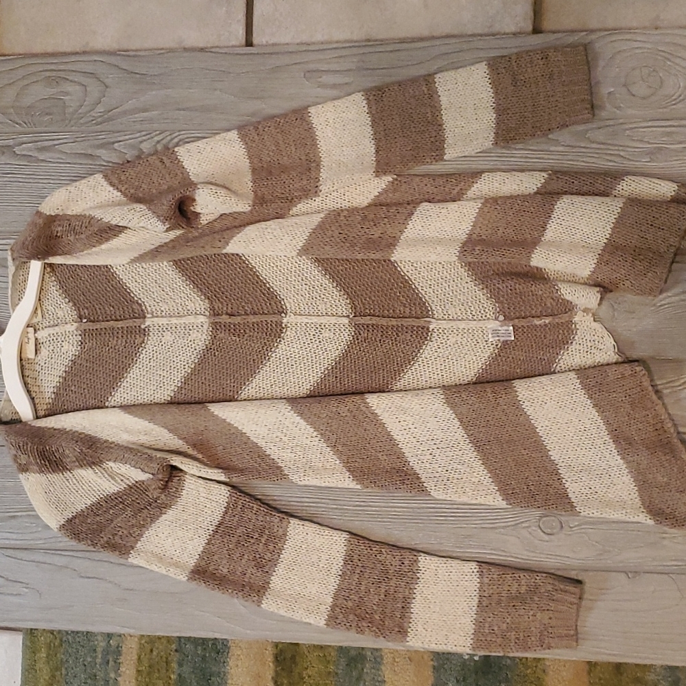 Daytrip striped overlay